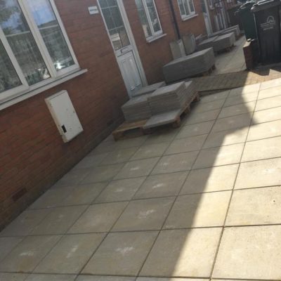 89dQaEijEGGCYBGPBmwgLcVbFhg